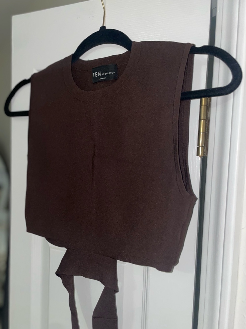 Aritzia TEN by Babaton Brown Cutout Stretch Band Crop Top Size S